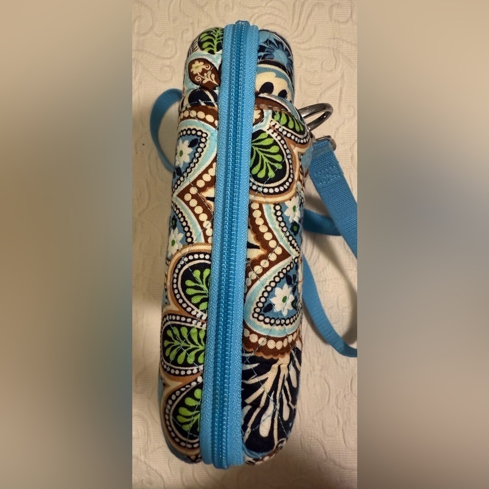Gently Used Vera Bradley Blue Floral Tablet Hard Case - Picture 4 of 6